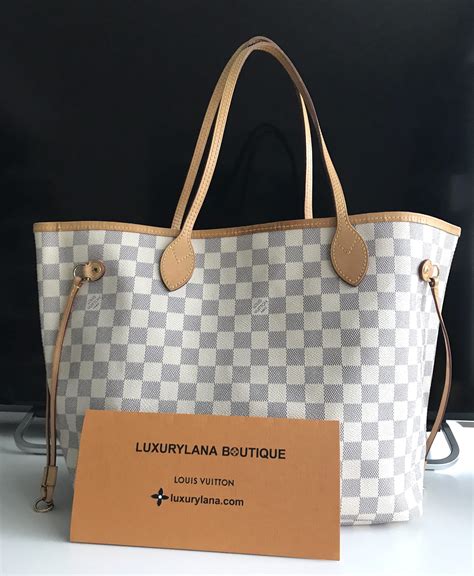 azur louis vuitton.